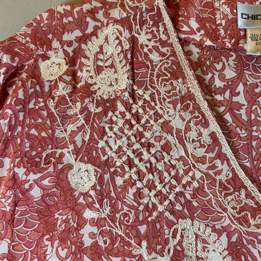 Chicos Tunic Blouse Coral Paisley Embroidered V-Neck Rayon Top Womens Size 3 XL - Picture 4 of 8